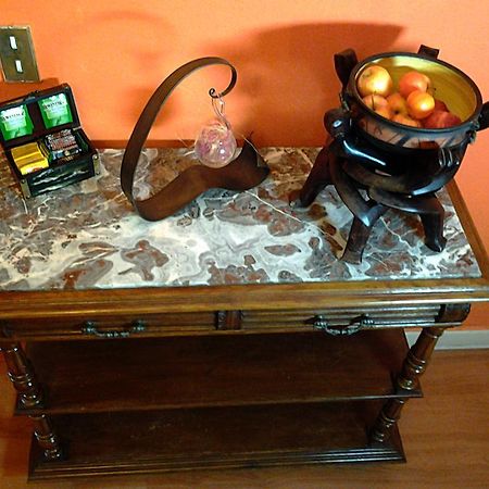 דינאן Hotel De La Tour De L'Horloge מראה חיצוני תמונה