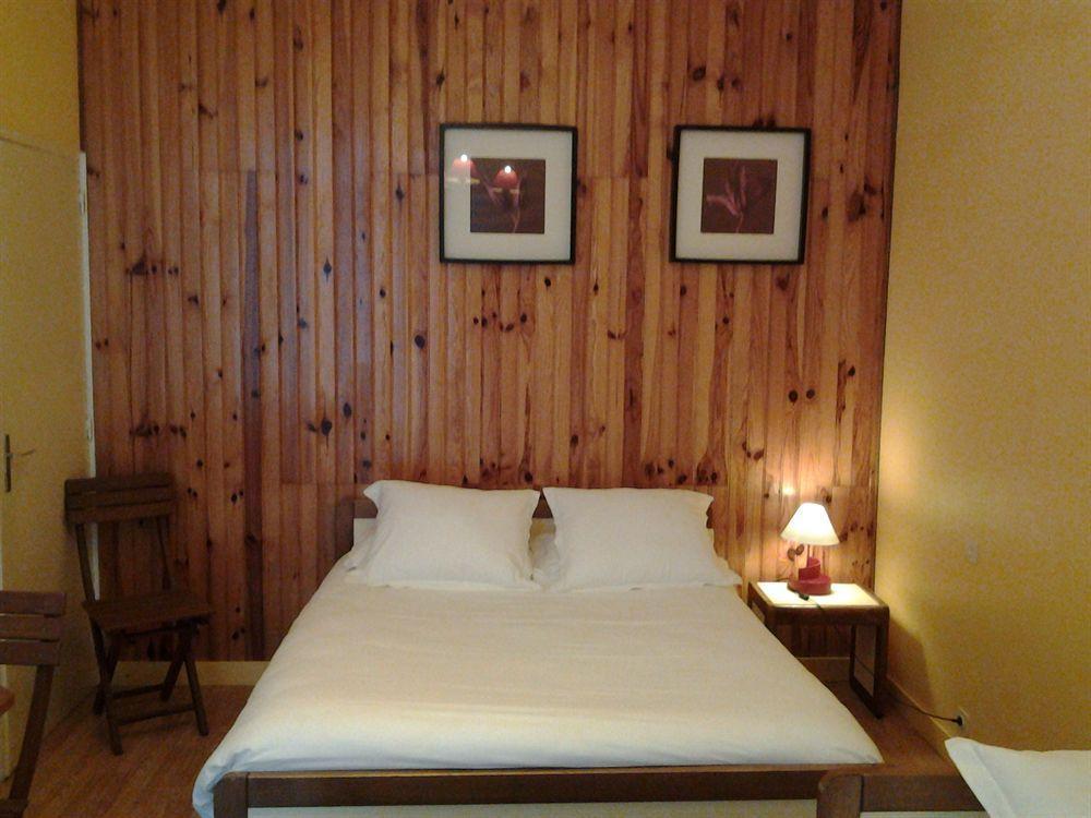דינאן Hotel De La Tour De L'Horloge מראה חיצוני תמונה