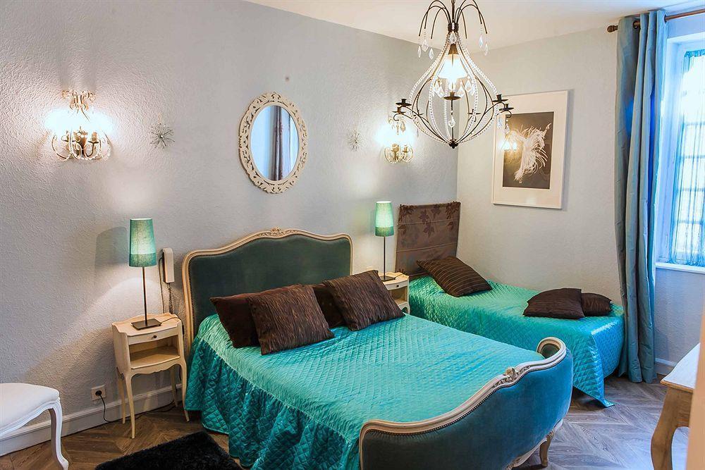 דינאן Hotel De La Tour De L'Horloge מראה חיצוני תמונה